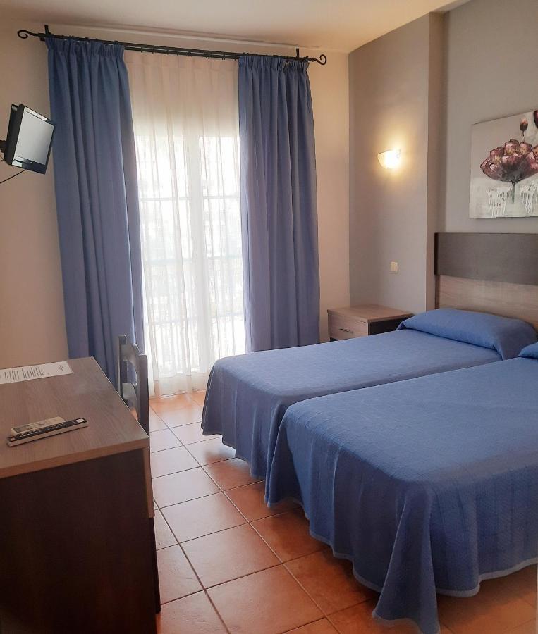 Hostal La Colonia Marbellac Extérieur photo