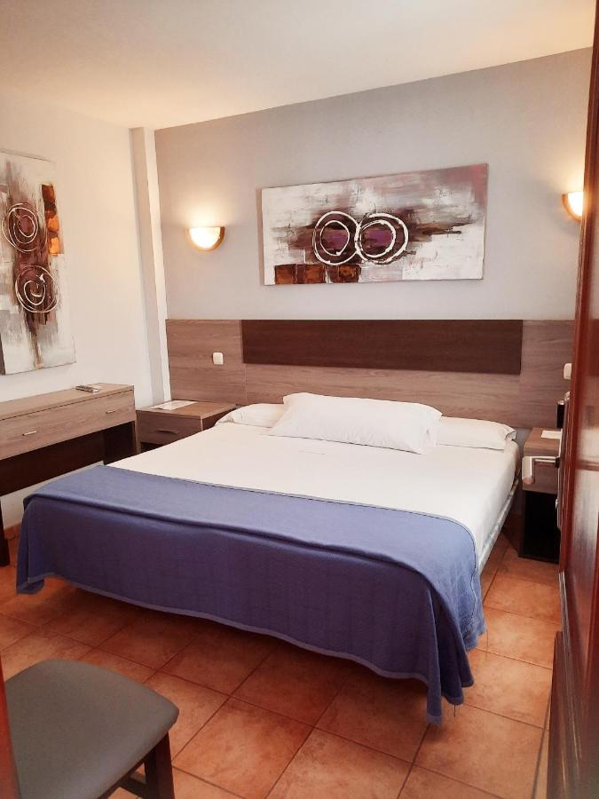 Hostal La Colonia Marbellac Extérieur photo